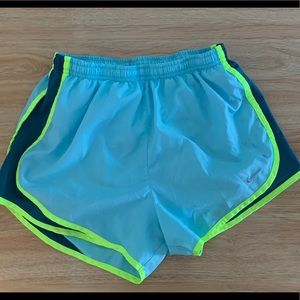 NIKE RUNNING SHORTS LIGHT BLUE NEON STRIPES